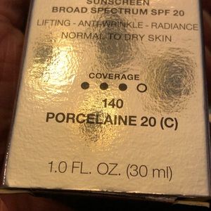 Lancôme Renergie lift make up